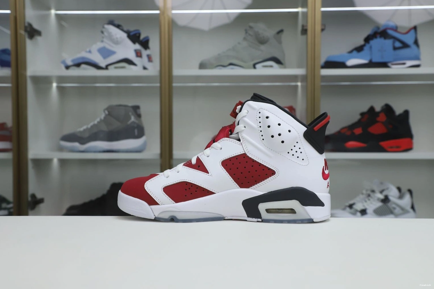 6 'CARMINE' AIR JORDAN 2021 OG RETRO 0822